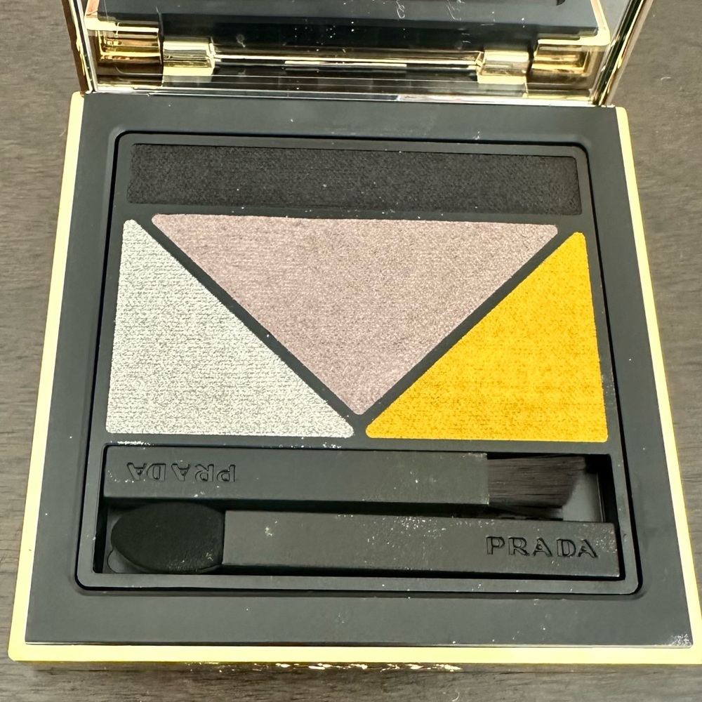 NEW Prada Beauty Dimensions Multi-Effect Refillable Eyeshadow Palette Shade 02